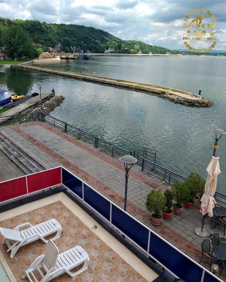 Zlatna Ribica Lejlighed Golubac Eksteriør billede